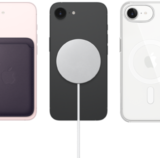 iPhone 17e, заден екстериор, нежно розов цвят, FineWoven Wallet с MagSafe, iPhone 17e, заден екстериор, черен цвят, закачен MagSafe Charger, iPhone 17e, заден екстериор, бял цвят, Clear Case с MagSafe