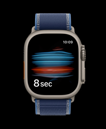 Apple Watch Ultra 3, κάσα από τιτάνιο, φυσικό χρώμα, έλεγχος οξυγόνου στο αίμα στο app Υγεία, λουράκι Trail Loop, μπλε/γαλάζιο χρώμα