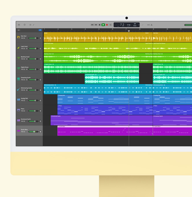 Un iMac giallo con l’app GarageBand sullo schermo.