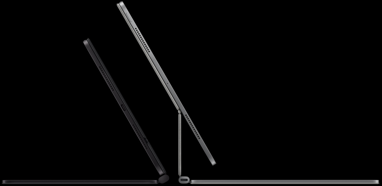 2 συσκευές iPad Pro προσαρτημένες σε Magic Keyboard, αριστερά: iPad Pro, πλαϊνή εξωτερική όψη, Διαστημικό Μαύρο, μικρόφωνα, προσαρτημένο σε Magic Keyboard, πλαϊνή εξωτερική όψη, Διαστημικό Μαύρο, λεπτό προφίλ, iPad Pro σε κλίση 45 μοιρών, δεξιά: iPad Pro, πλαϊνή εξωτερική όψη, Ασημί, μικρόφωνα, προσαρτημένο σε Magic Keyboard, πλαϊνή εξωτερική όψη, Ασημί, iPad Pro σε κλίση 45 μοιρών, απεικονίζεται η αιωρούμενη σχεδίαση του πληκτρολογίου και η υποδοχή USB‑C