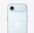 iPhone Air, tagakülg, taevasinine, ülaosas platoole paigutatud Fusion põhikaamerasüsteem